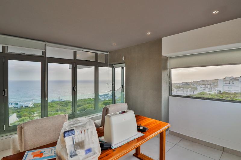 4 Bedroom Property for Sale in Pinnacle Point Golf Estate Western Cape